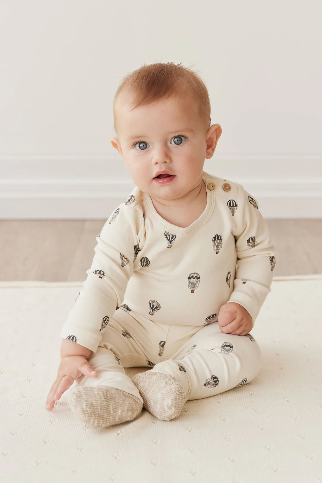 organic cotton fernley bodysuit - montgolfiere cloud
