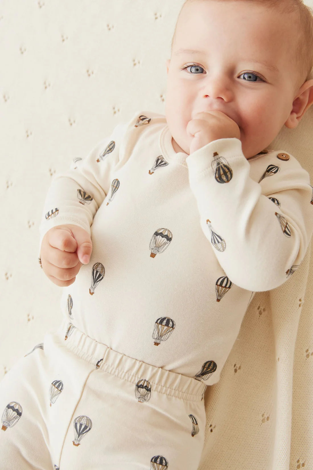 organic cotton fernley bodysuit - montgolfiere cloud
