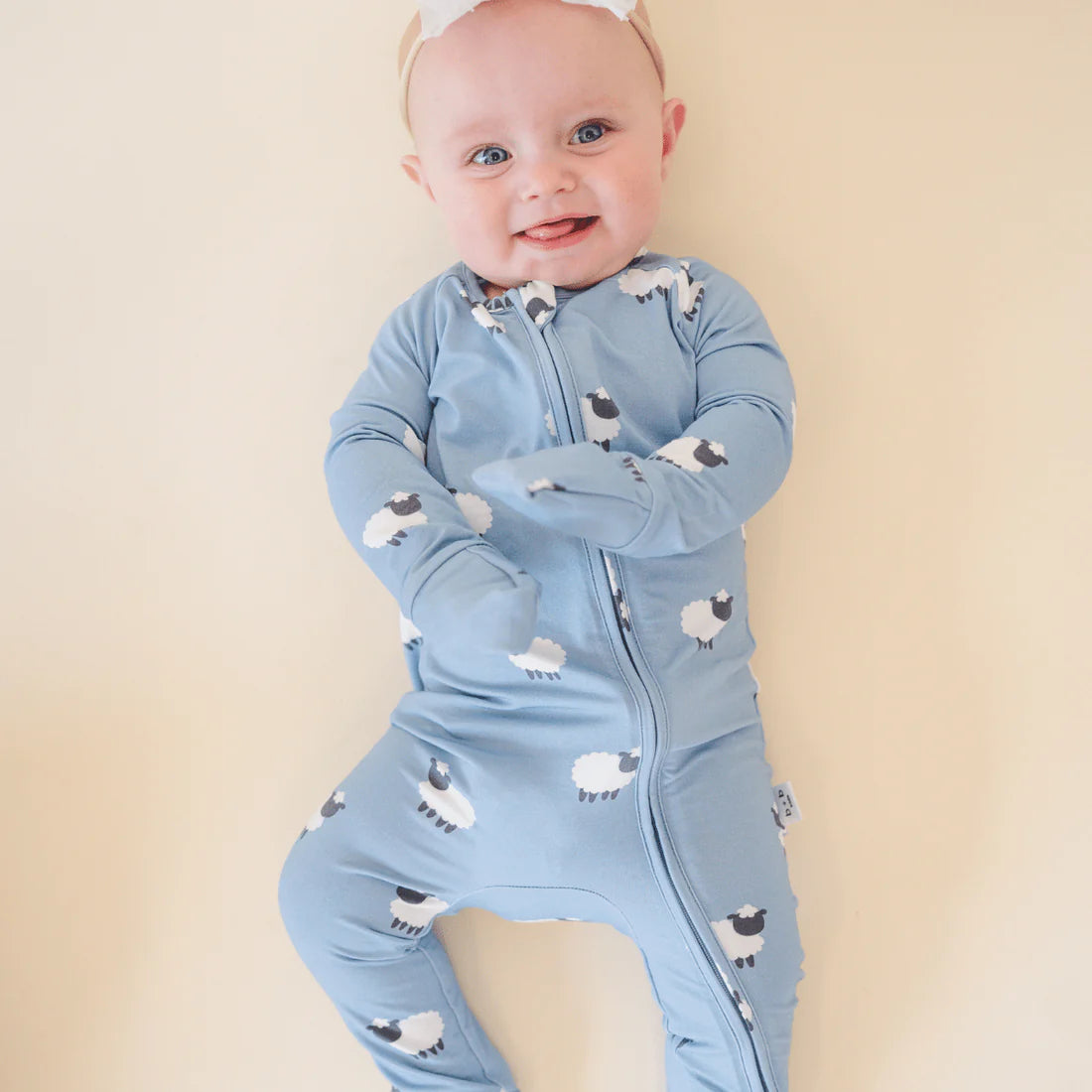 bamboo 2-way convertible zip romper - blue sheep