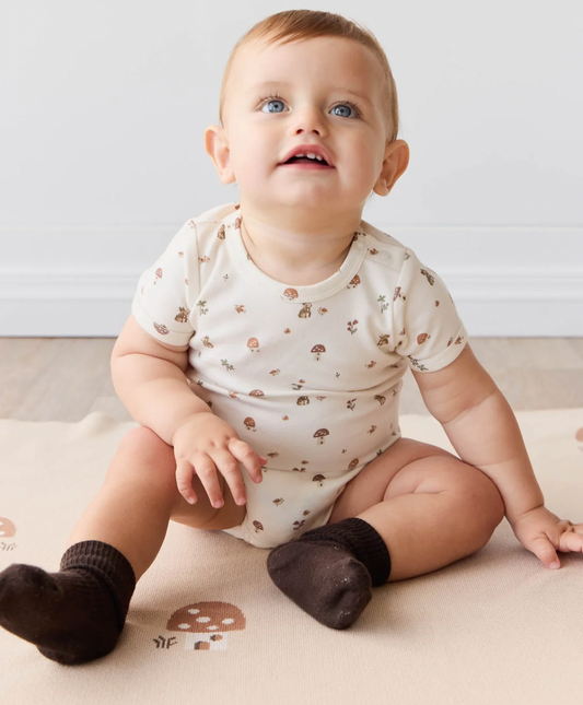 organic cotton hudson short sleeve bodysuit - foraging friends