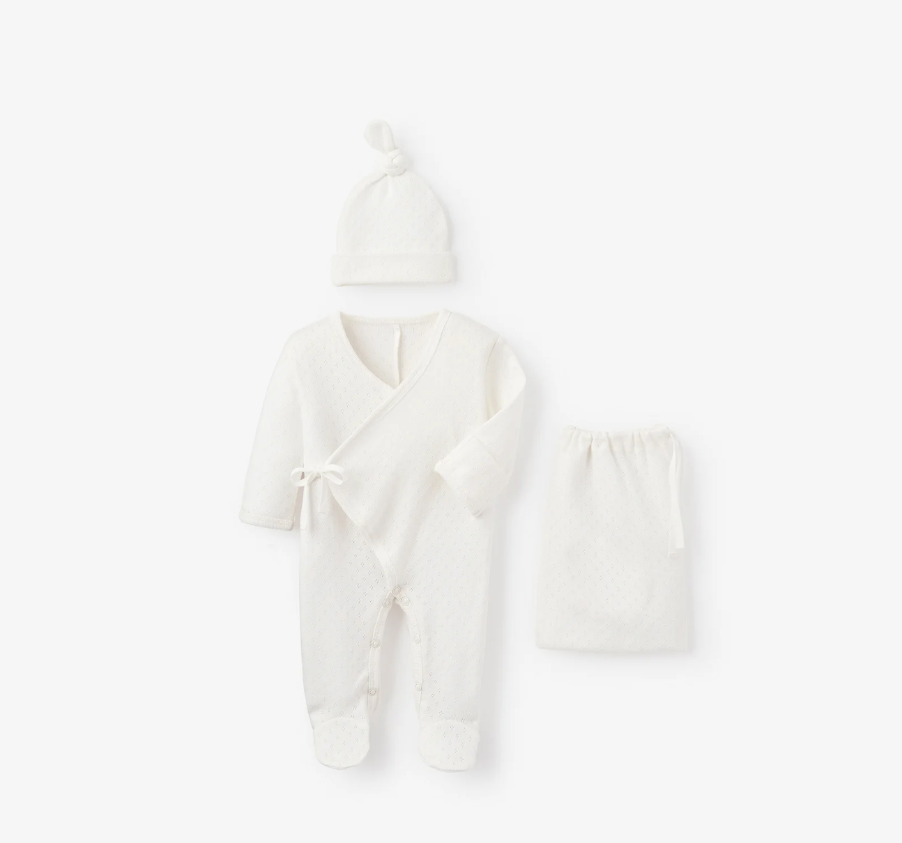 welcome to the world 2 pc layette bag set