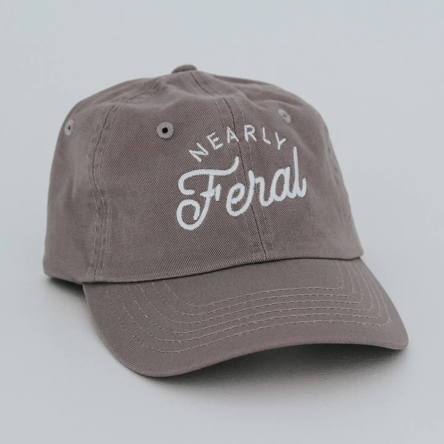 twill hat - nearly feral charcoal